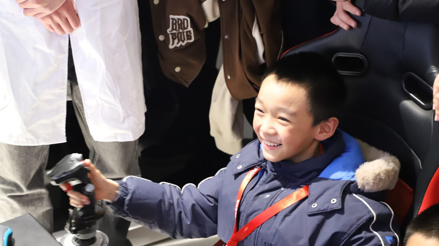 China: K-12 students visited SMIC China that learn digitalization of ...