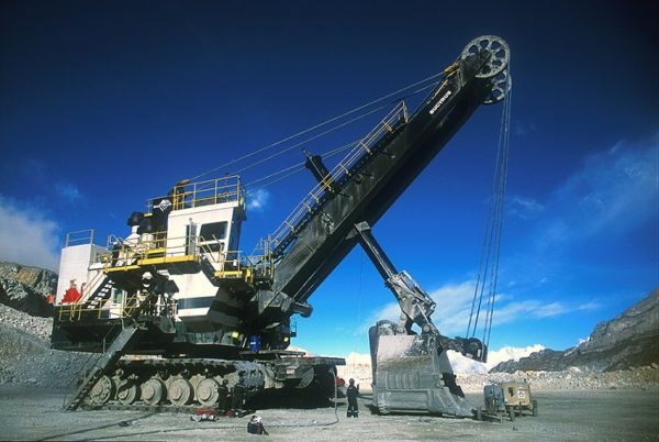 Using simulation to build tomorrow’s electrified heavy equipment