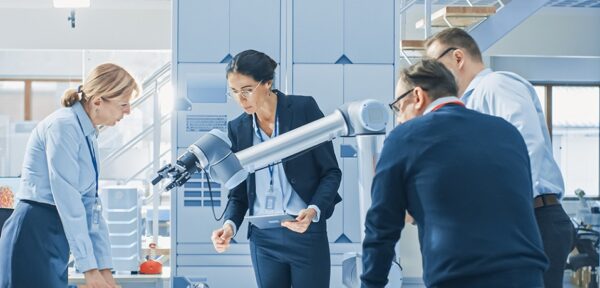 Providing advanced digitalization and utilization with smart manufacturing