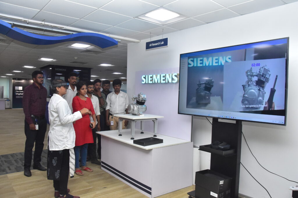 The TANSAM Center provides the residents and businesses around Tamil Nadu access to Siemens Xcelerator solutions.