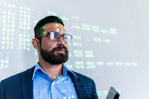 From lean to smart semiconductor manufacturing with real-time reporting and analytics (Part 2 of 3)