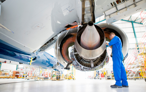 Smart Manufacturing solutions for Aerospace and Marine industry – Executing production off-line in industrial environments