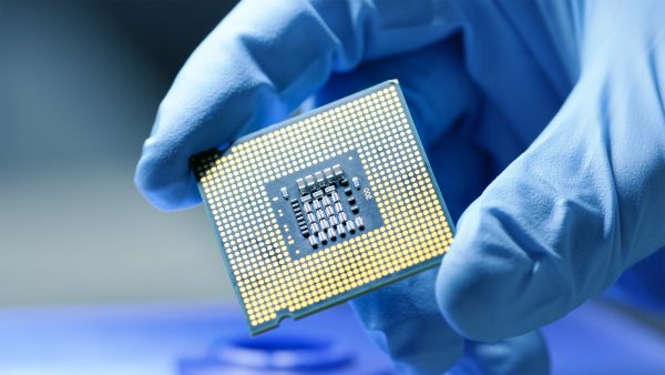 Bridging the gap between design and manufacturing in semiconductor production