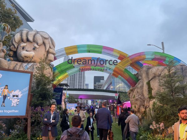 Your Guide to Aftermarket Success at Dreamforce: Siemens-Salesforce Manufacturing Lounge