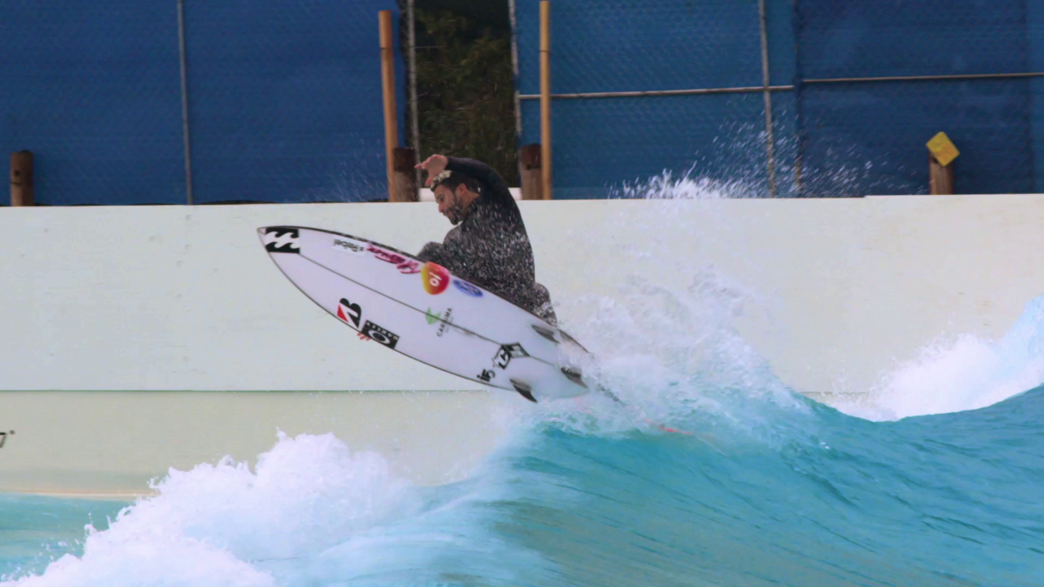 Introduction The vision to revolutionize the surfing industry a five