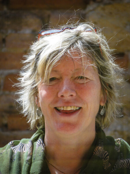 OFF-TOPIC: Painted vs photographic images