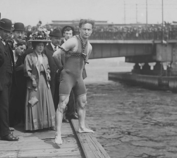 Digital Debunking: The Mysterious Death of Harry Houdini