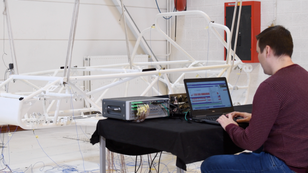 SimRod frame test setup to define mode shapes in modal analysis