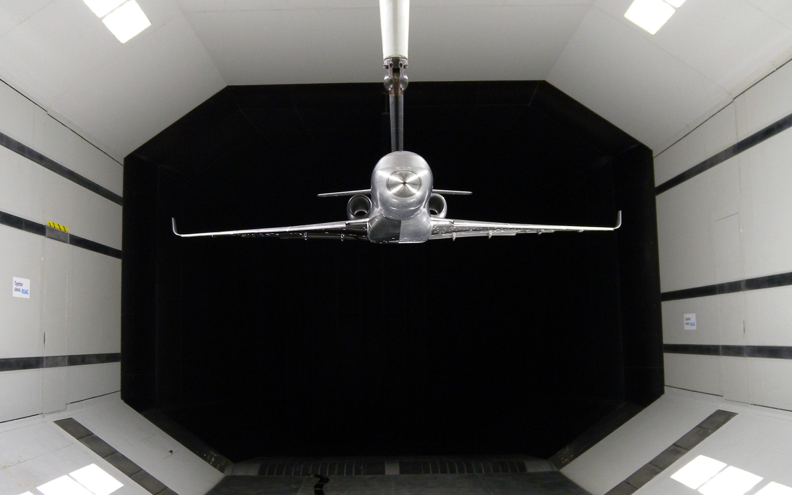 Efficient wind tunnel testing for the Aerospace Industries | Simcenter