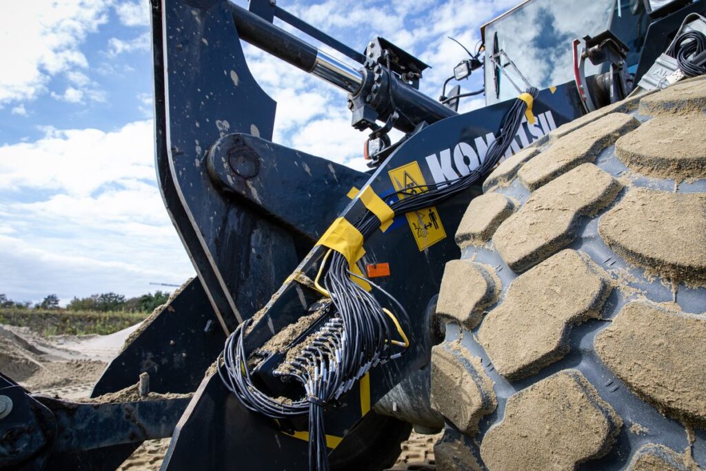 Simcenter SCADAS RS attached to heavy equipment with mud