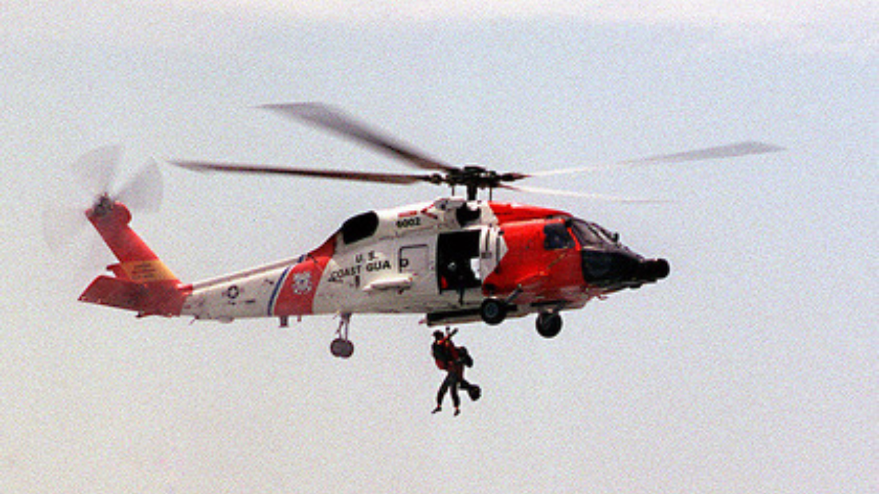 US coast guard helicopter - Rotor blade CFD/CSD