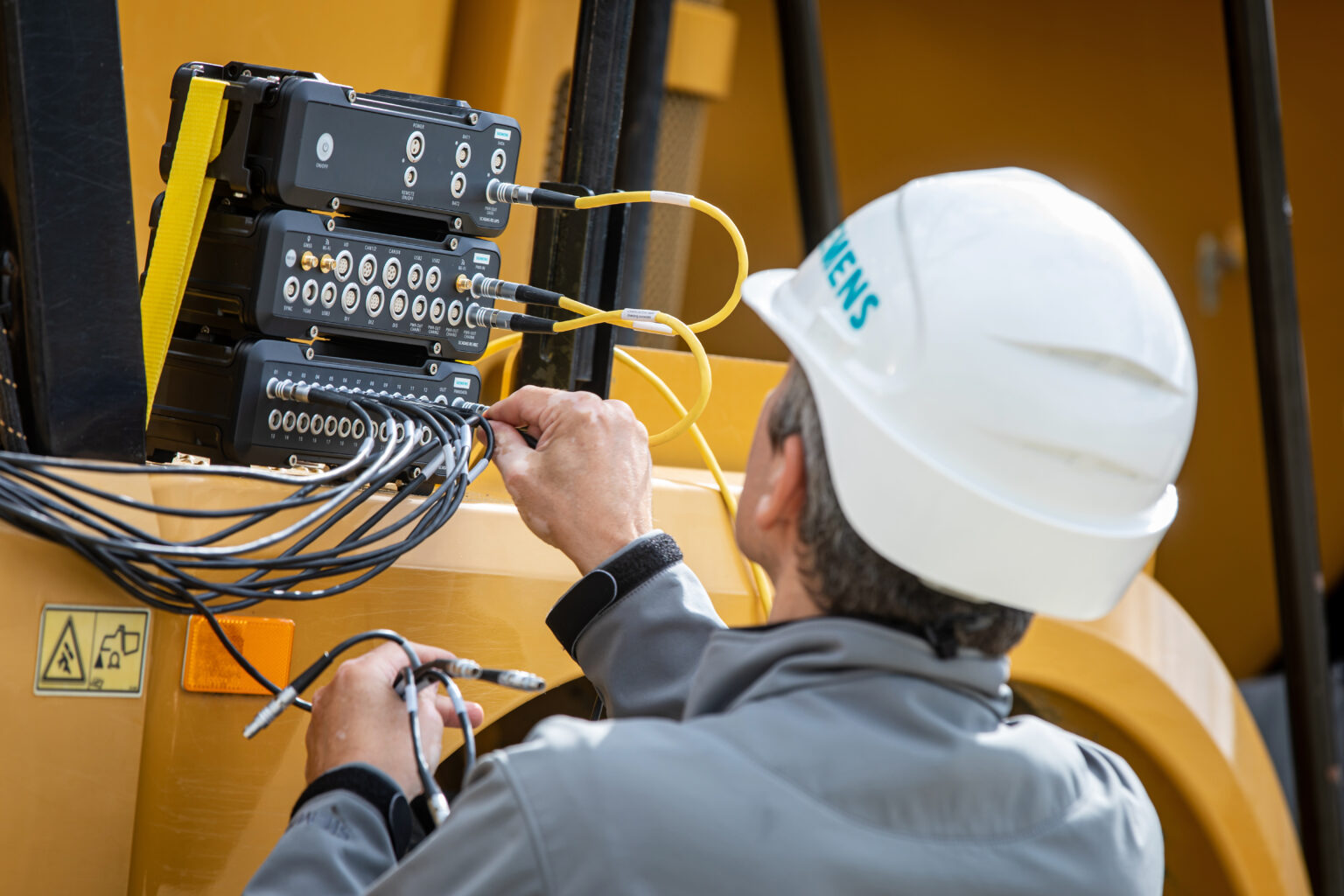 Load Data Acquisition with Simcenter SCADAS RS - Simcenter