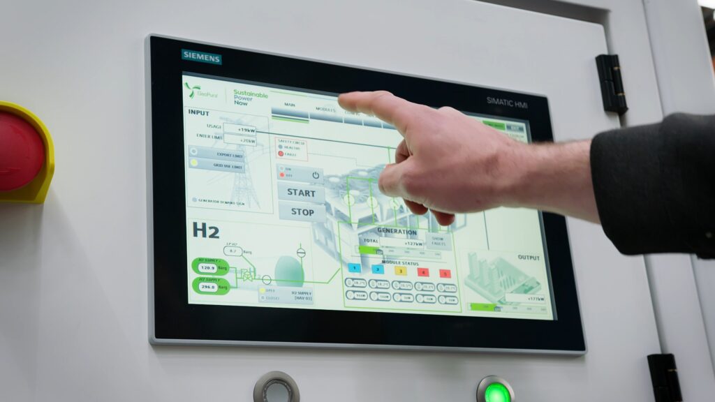 Siemens control panels on the GeoPura HPU.