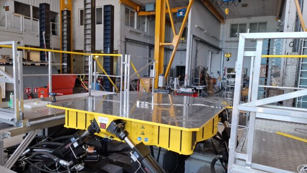 Hexapod, a 6-axis shaking table for multi-axis seismic testing.