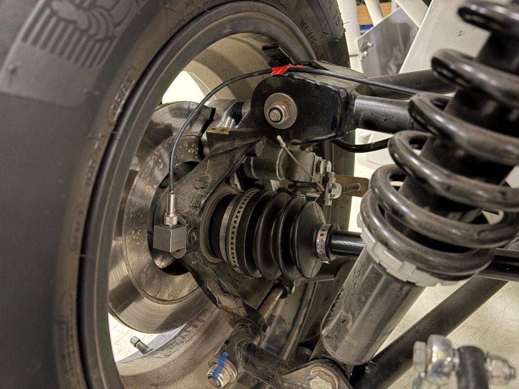 Combining sensors with AI for wheel force measurement