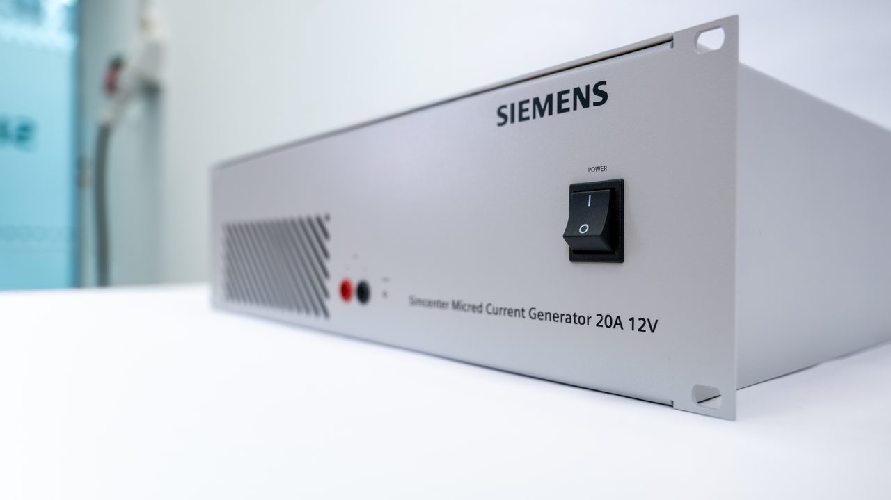 Simcenter Micred current generator for thermal characterization