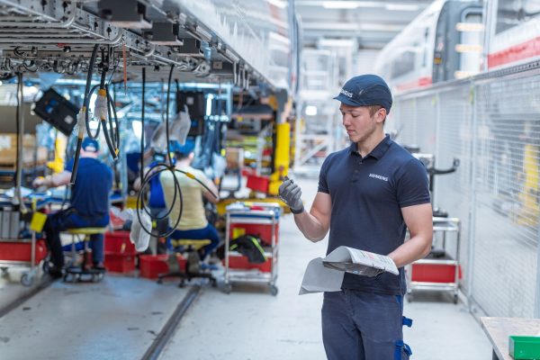 Improving shop floor execution with clear, current Work Instructions