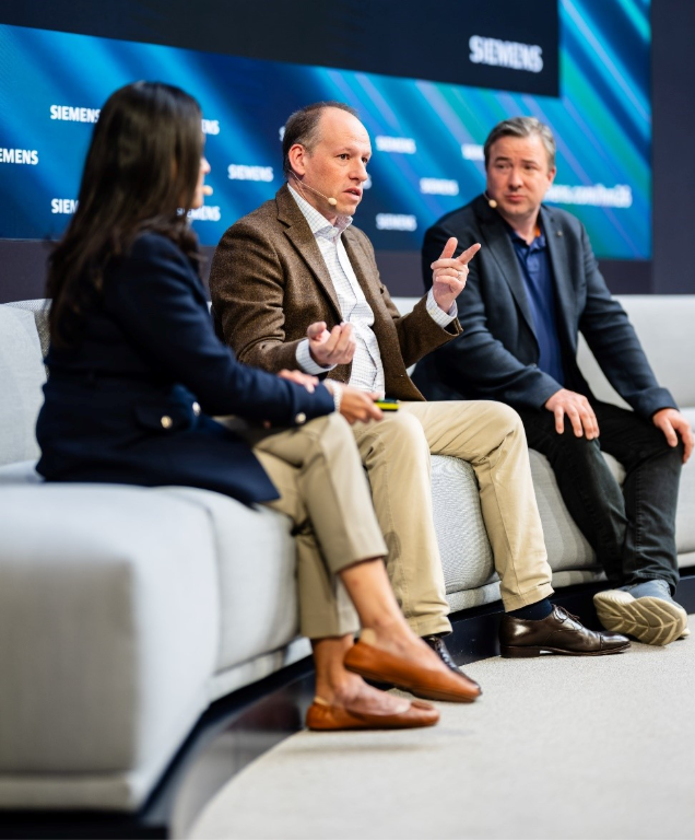 Panelists from Siemens Insights Hub and Synseye discuss Arca Continental's Data-driven manufacturing transformation.