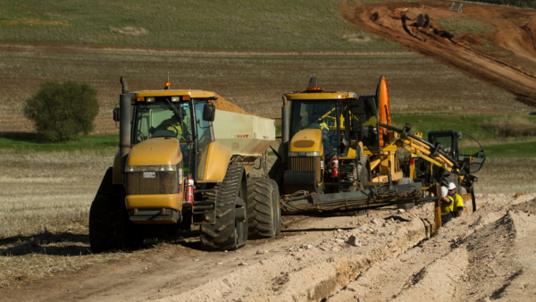 eBook: The executive’s guide to digital manufacturing for heavy equipment