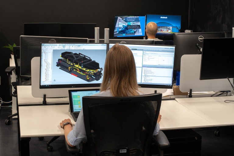 Engineering using advaned CAD simulation to innovate product design