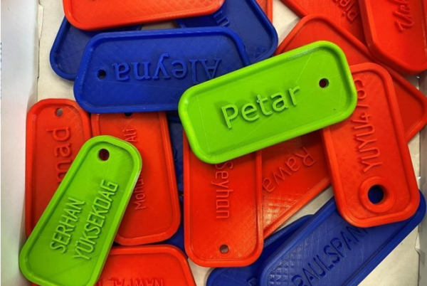 Developing tomorrow’s engineers: Siemens partners with ReDI Duisburg to teach students about CAD and 3D printing